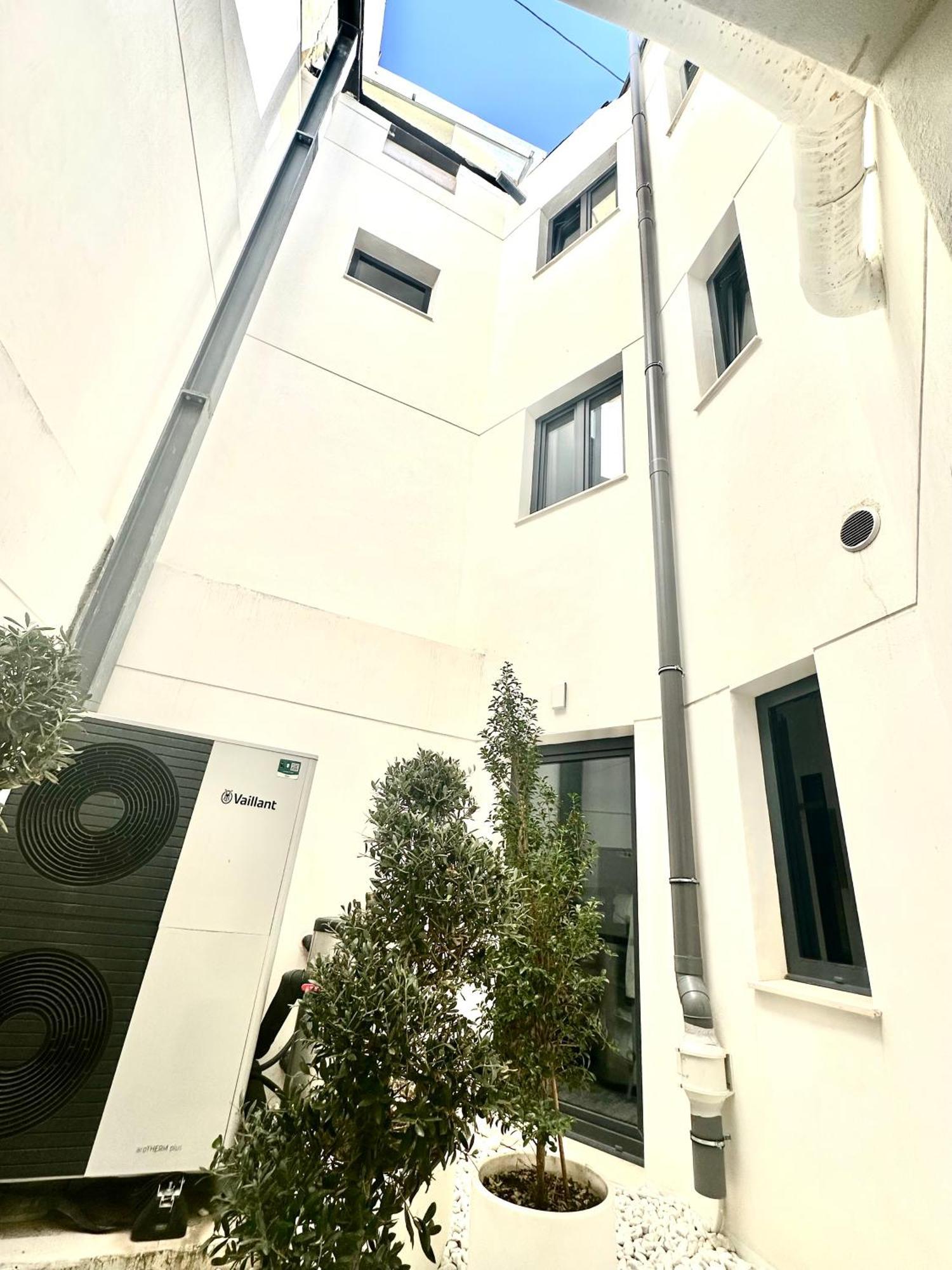 Hostel لقنت المظهر الخارجي الصورة